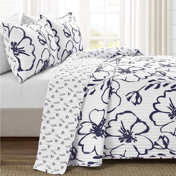 Lush Decor Scandinavian Floral 3 Piece Quilt Set Queen - Picture 3 of 9